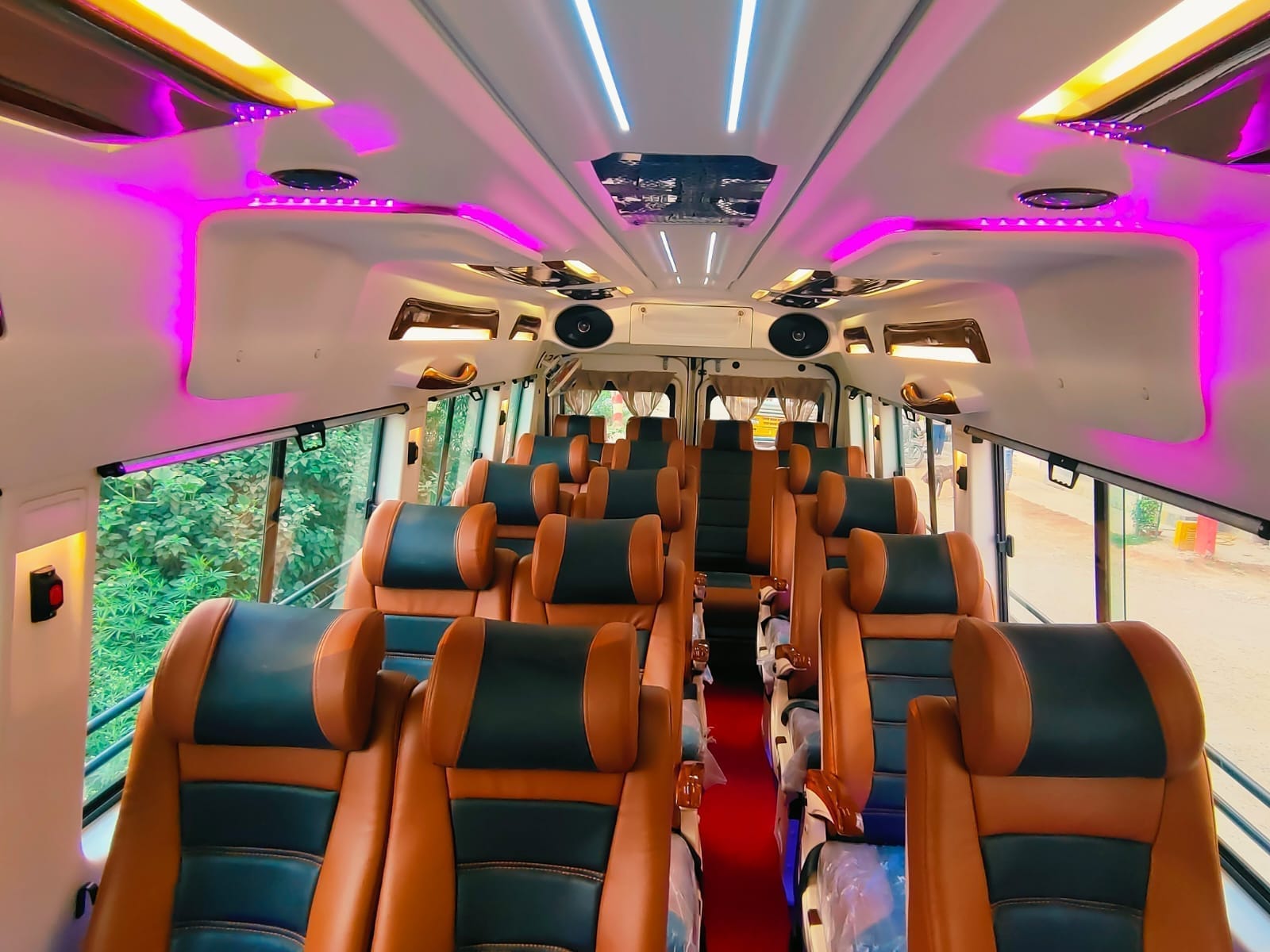 18 Seater Minibus